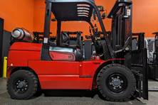 2024 Viper Lift Trucks FY45