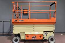 2018 JLG 3246ES