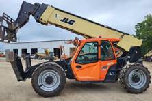 2019 JLG 1055