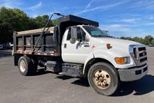 2012 Ford F750 XLT SD