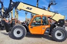 2023 JLG 1055