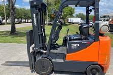 2016 Doosan GC30P-5