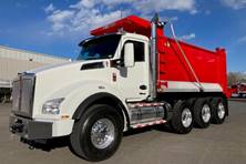 2023 Kenworth T880