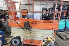 2017 JLG 2632ES