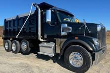 2019 Freightliner 122SD