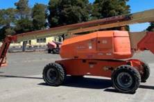 2012 JLG 800AJ