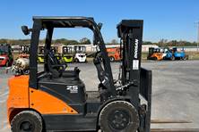 2022 Doosan G25E-7