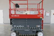 2024 Skyjack SJ4740 E