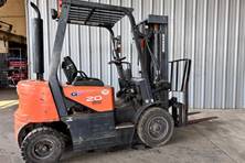 2010 Doosan D20G