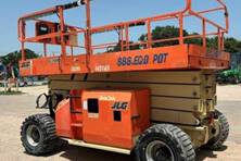 2015 JLG 4394RT