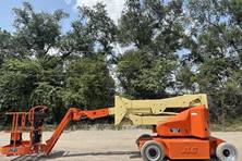 2015 JLG E400AJPN