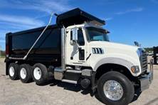 2016 Mack GRANITE GU713