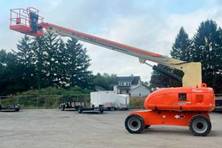 2017 JLG 800S