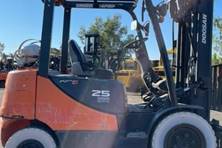 2016 Doosan G25P-5