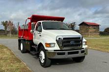 2010 Ford F750 XL