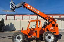 2015 JLG 8042