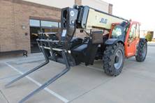 2024 JLG 1255