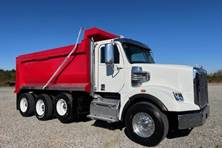 2016 Freightliner 122SD