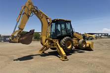 2005 Cat 446D