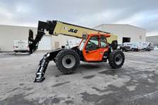 2021 JLG 1055