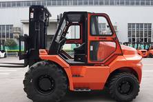 2025 Viper Lift Trucks RT110