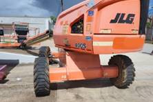 2017 JLG 400S