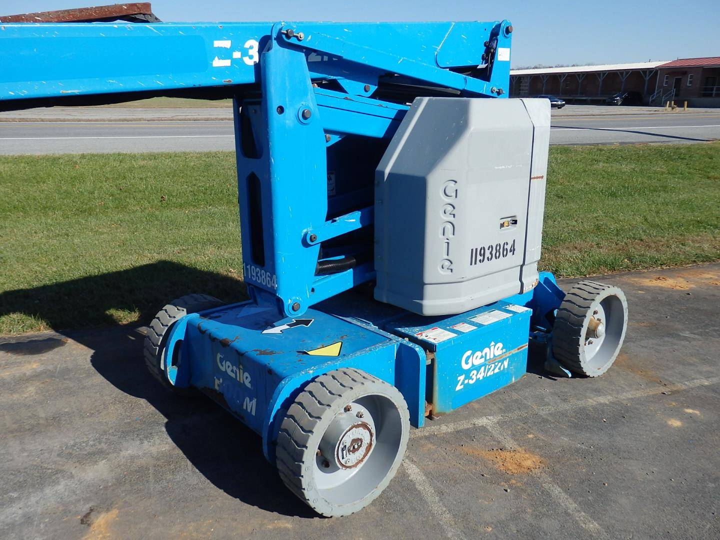 2011 Electric Genie Z34/22N Articulated Boom