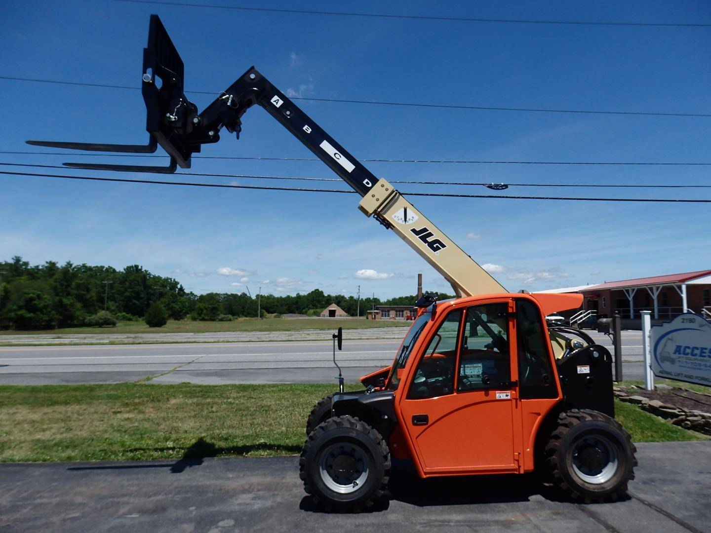 2019 Diesel JLG G518A