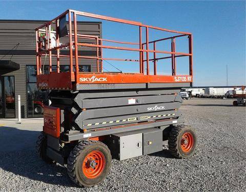 Dual Fuel Skyjack SJ7135RT Rough Terrain