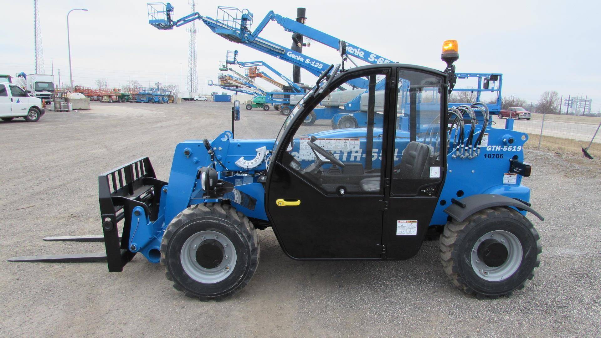 2019-diesel-genie-gth5519-telehandlers-telescopic-mast