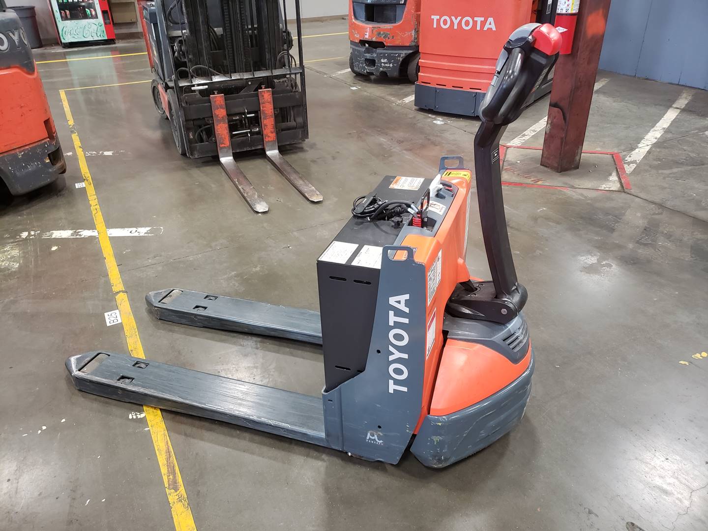 2018 Electric Toyota 8HBW23 Electric Walkie Pallet Jack