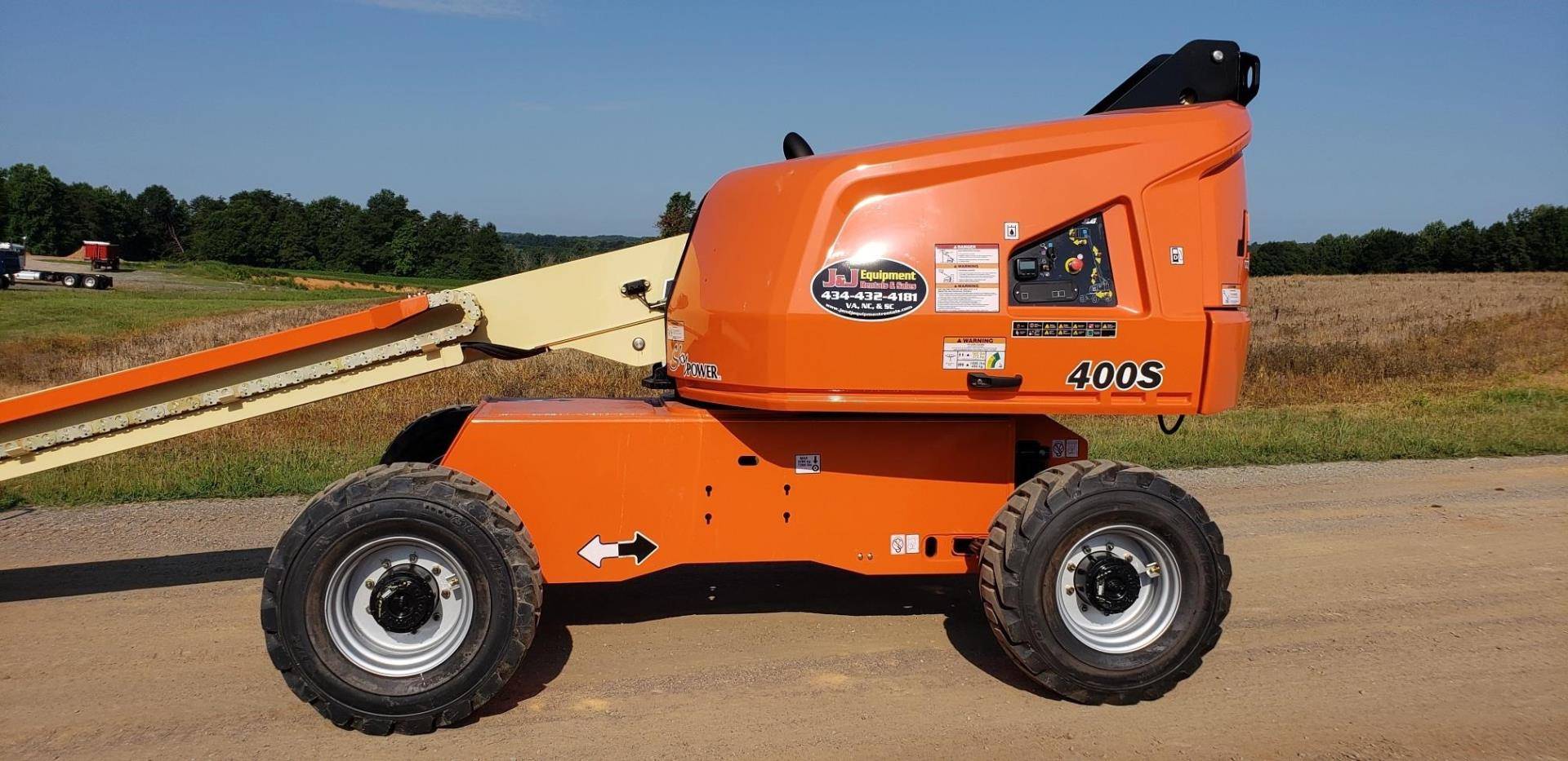 2019 JLG 400S Telescopic Boom