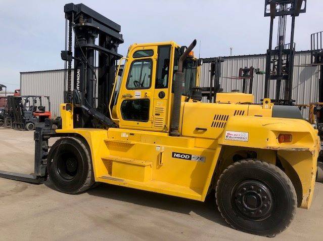 2012 Diesel Hyundai 160D-7E Pneumatic Tire 4 Wheel Sit Down