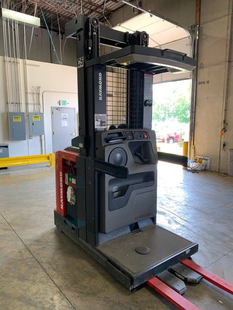 2011 Electric Raymond 540-OPC30TT Electric Order Picker