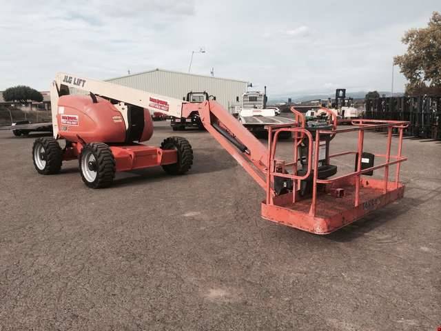 2007 Diesel JLG 600AJ Articulated Boom