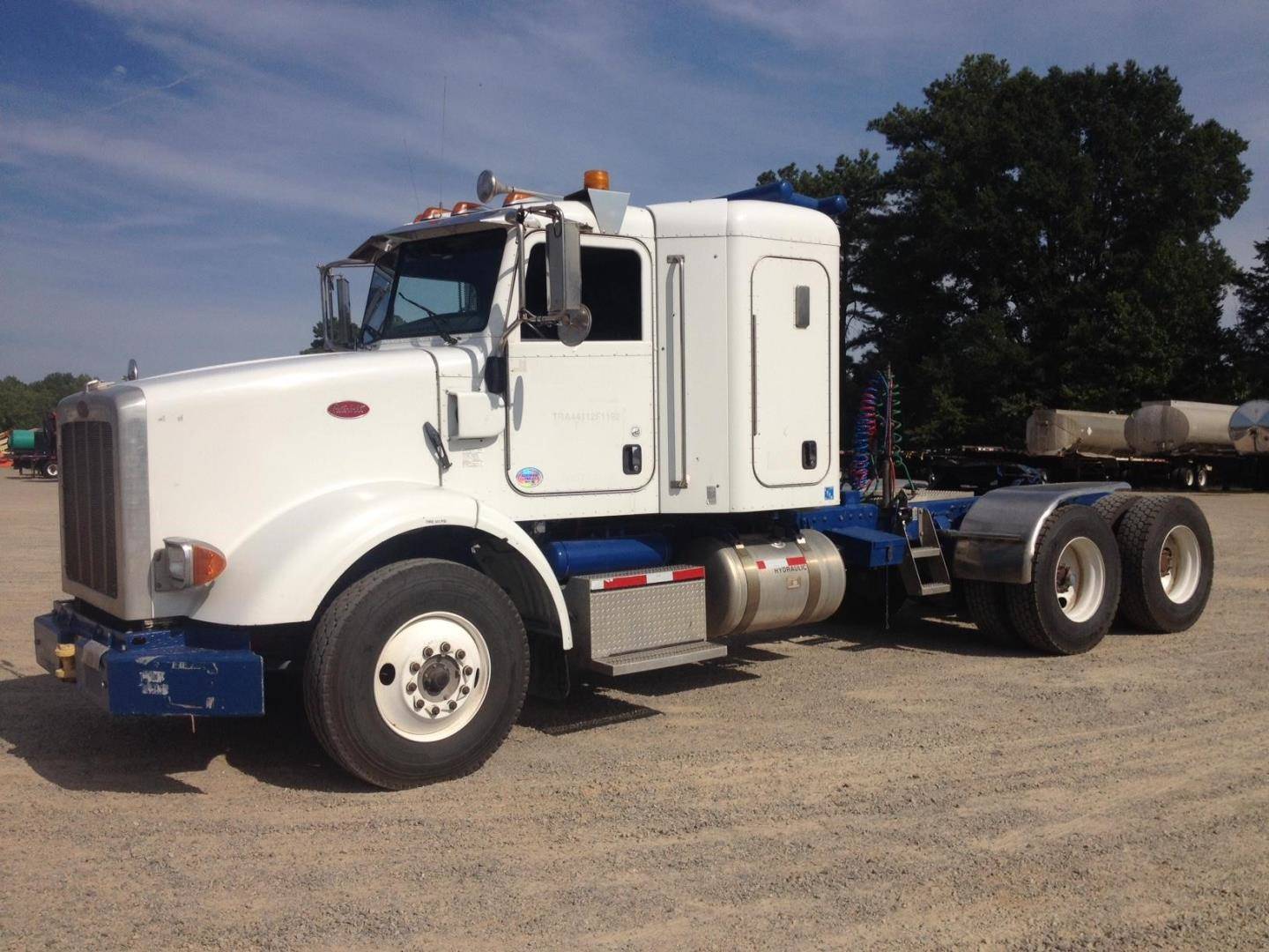 2012 Peterbilt 365 Trucks and Trailers