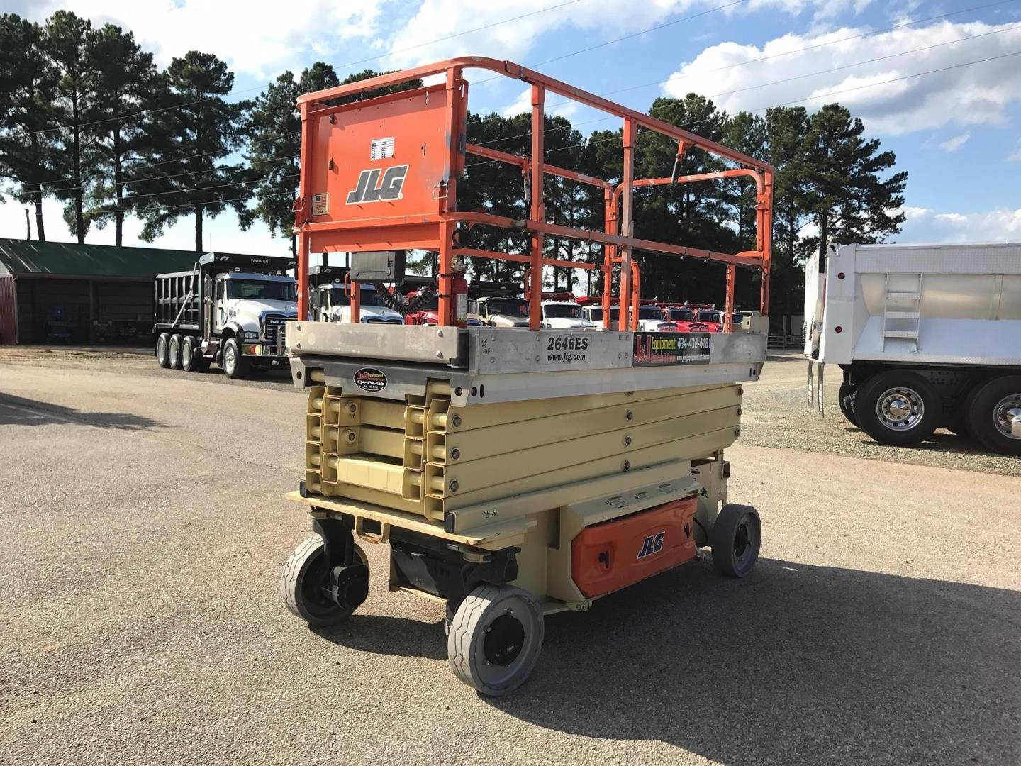 2012 Electric JLG 2646ES Slab