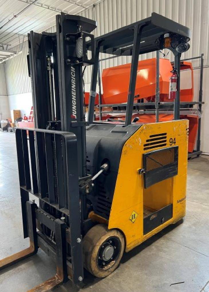 A Wide Selection Of Jungheinrich Etr Da V Forklifts With In Stock And Available For