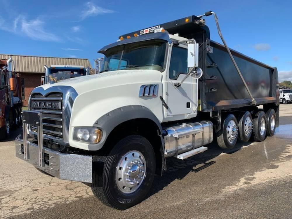 2016 Mack GRANITE GU713 Trucks and Trailers