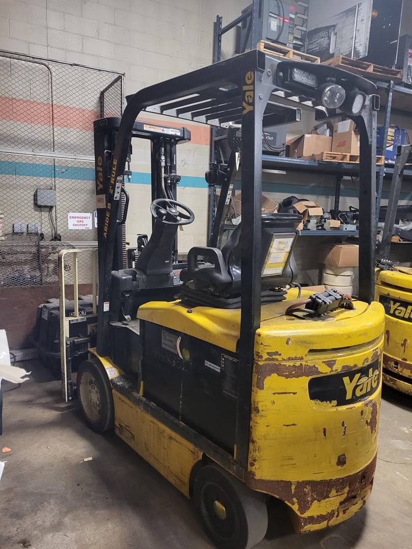 Darr  Warehouse, Forklifts, Service & Rentals in TX & Oklahoma