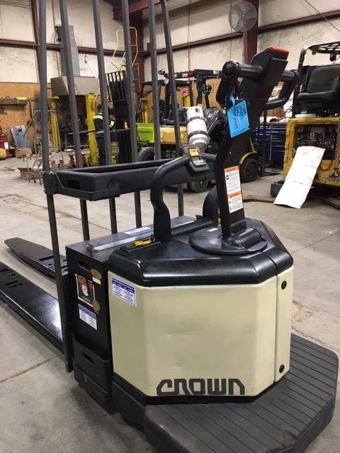 1996 Electric Crown PE3520-80 Electric Walkie/Rider Pallet Jack