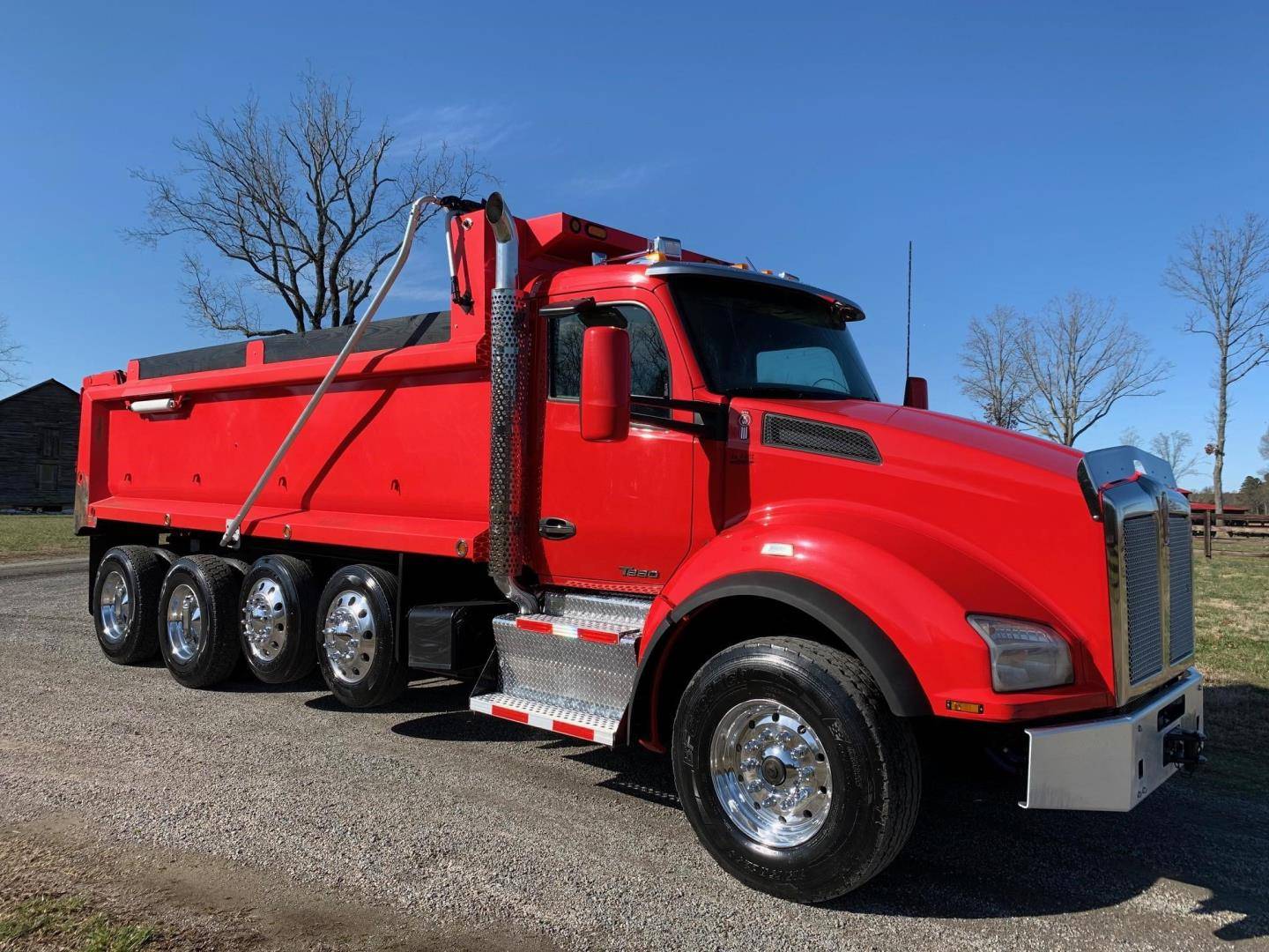 2017 Kenworth T880 Trucks and Trailers