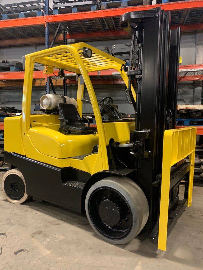 2015 LP Gas Hyster S155FT Cushion Tire 4 Wheel Sit Down (Indoor Warehouse)