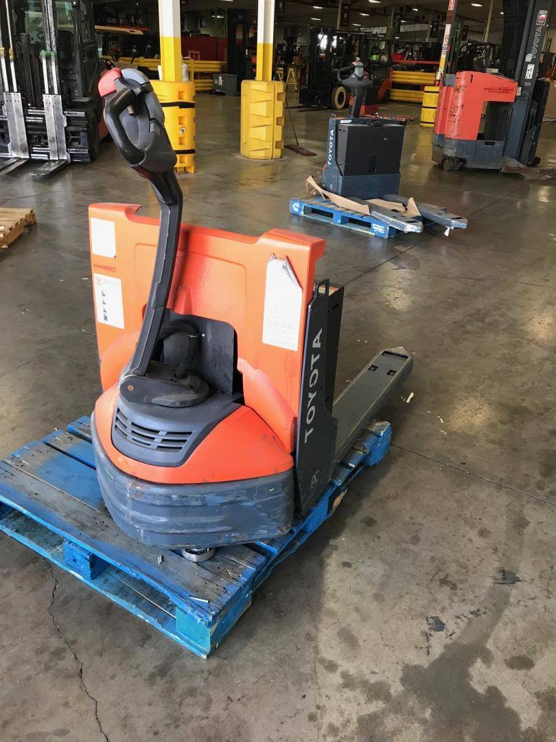 2016 Electric Toyota 8HBW23 Electric Walkie Pallet Jack