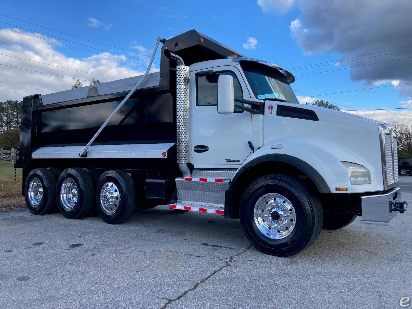 2017 Kenworth T880