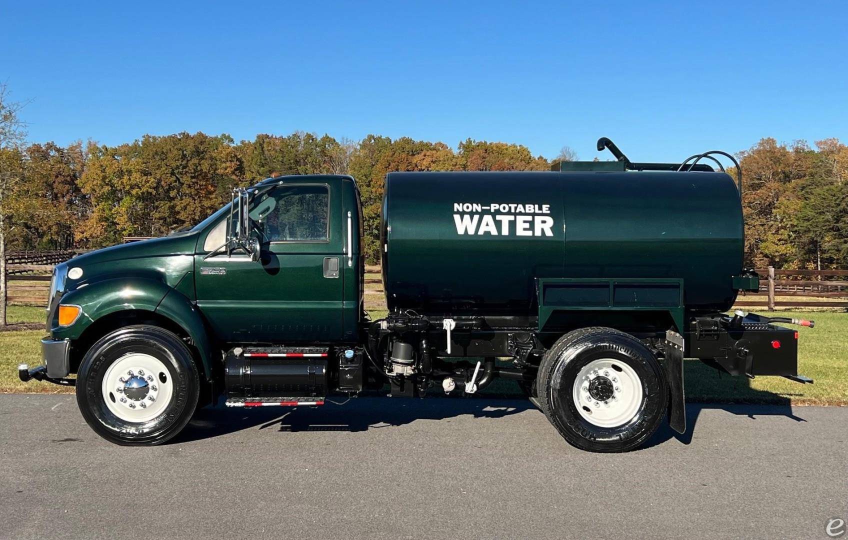 2011 Ford F750 XL