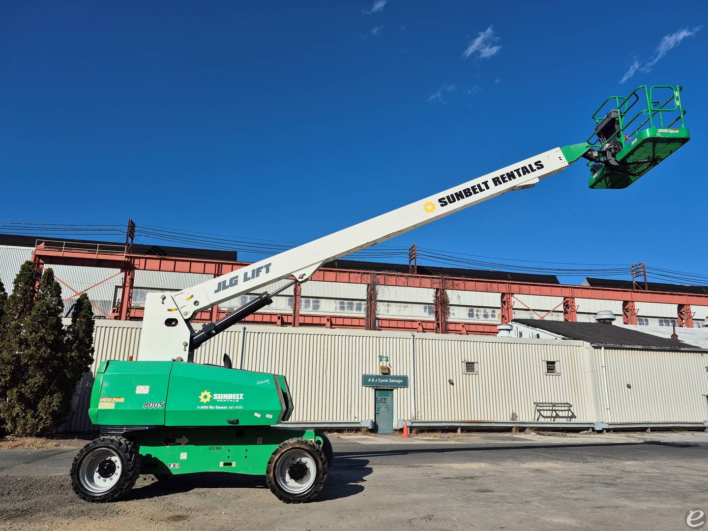 2016 JLG 800S