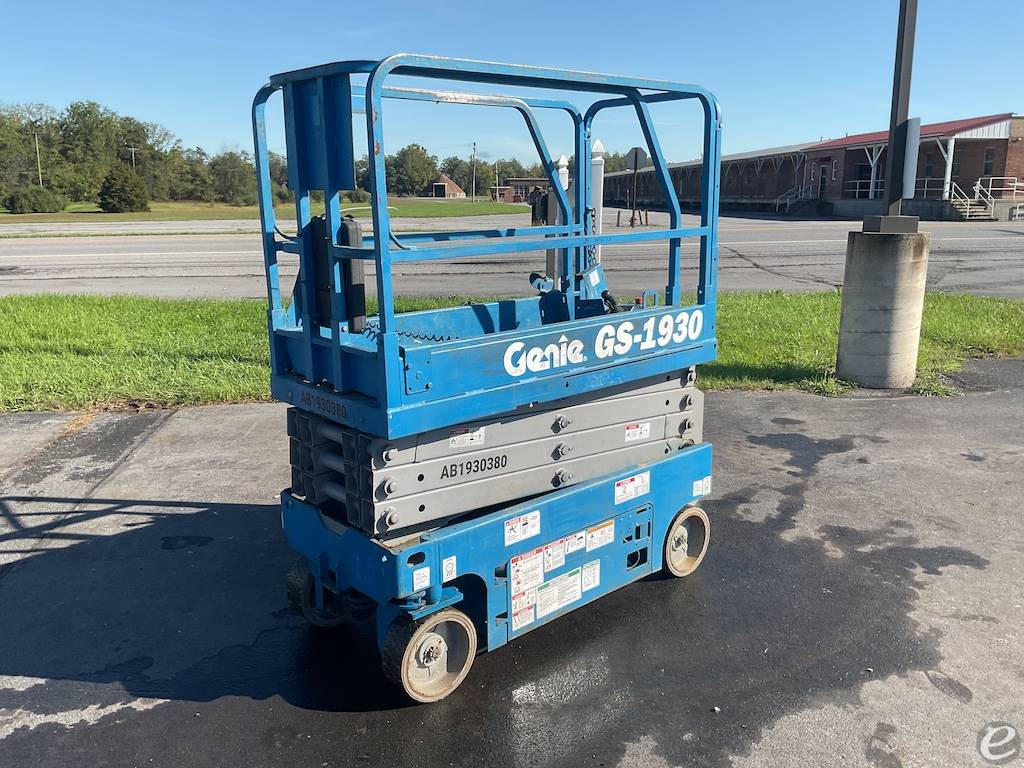 2012 Genie GS1930