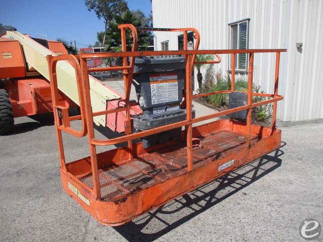 2011 JLG 600S