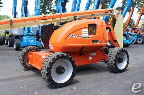 2016 JLG 600AJ